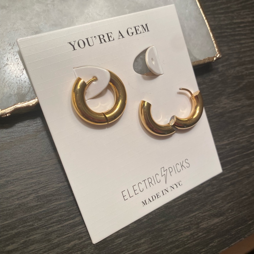 Electric ⚡️ Picks Ringo Gold Hoop Earrings - Picture 2 of 3